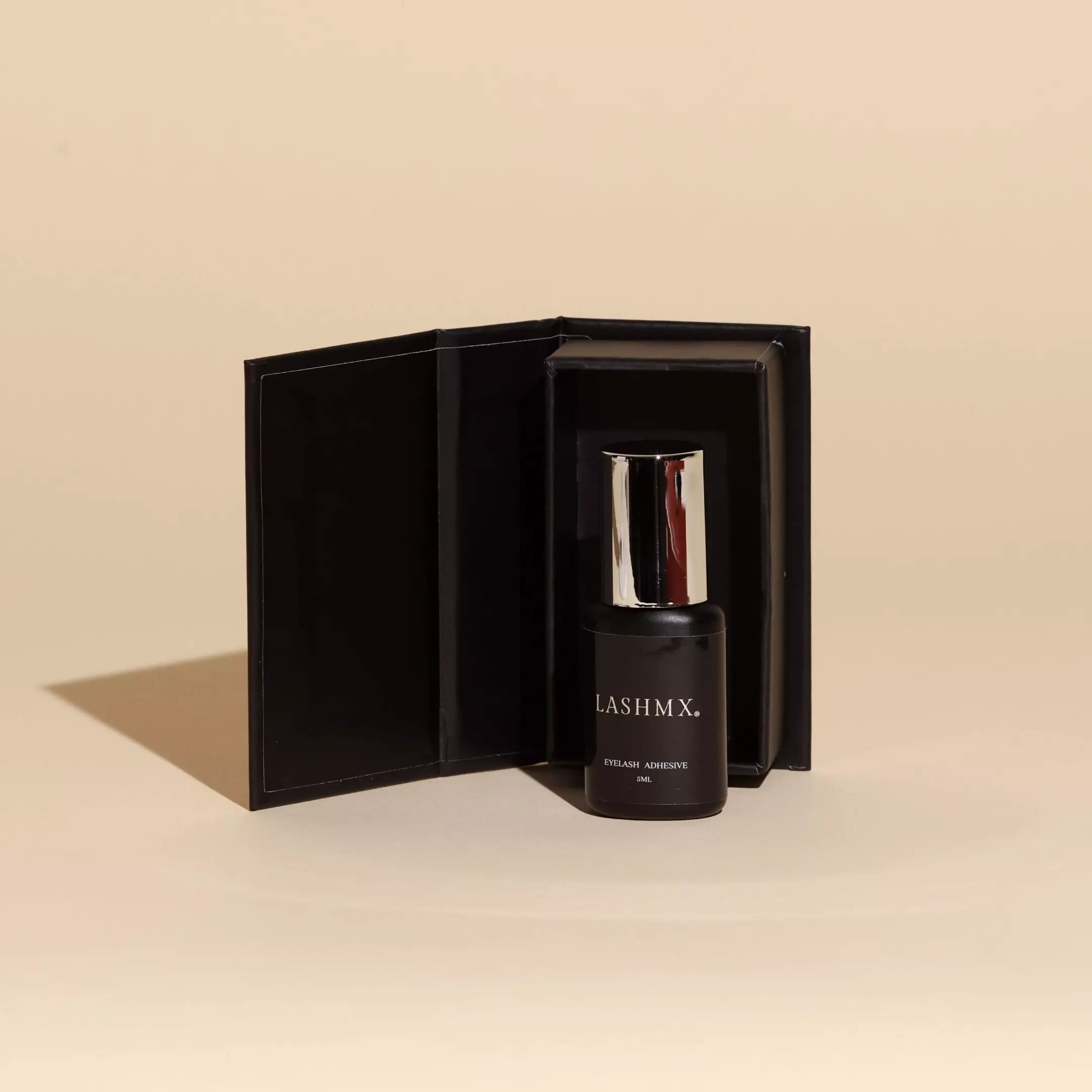 ADHESIVO BLACK LASHMX